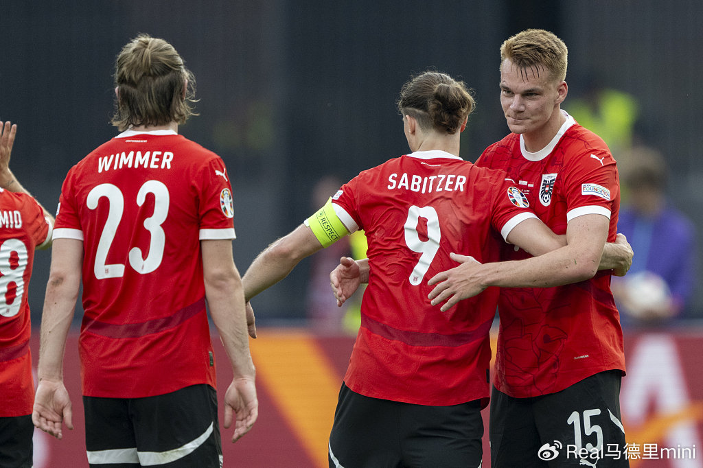 奥地利队惨败告终，出线形势堪忧