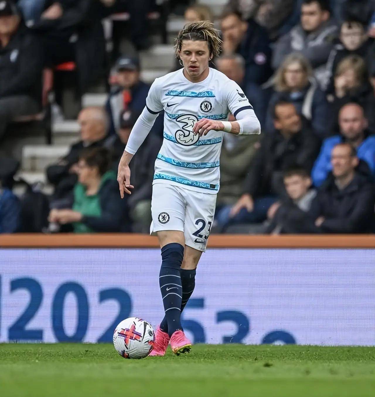 阿森纳锋线再添利好，维尔纳或重返英超