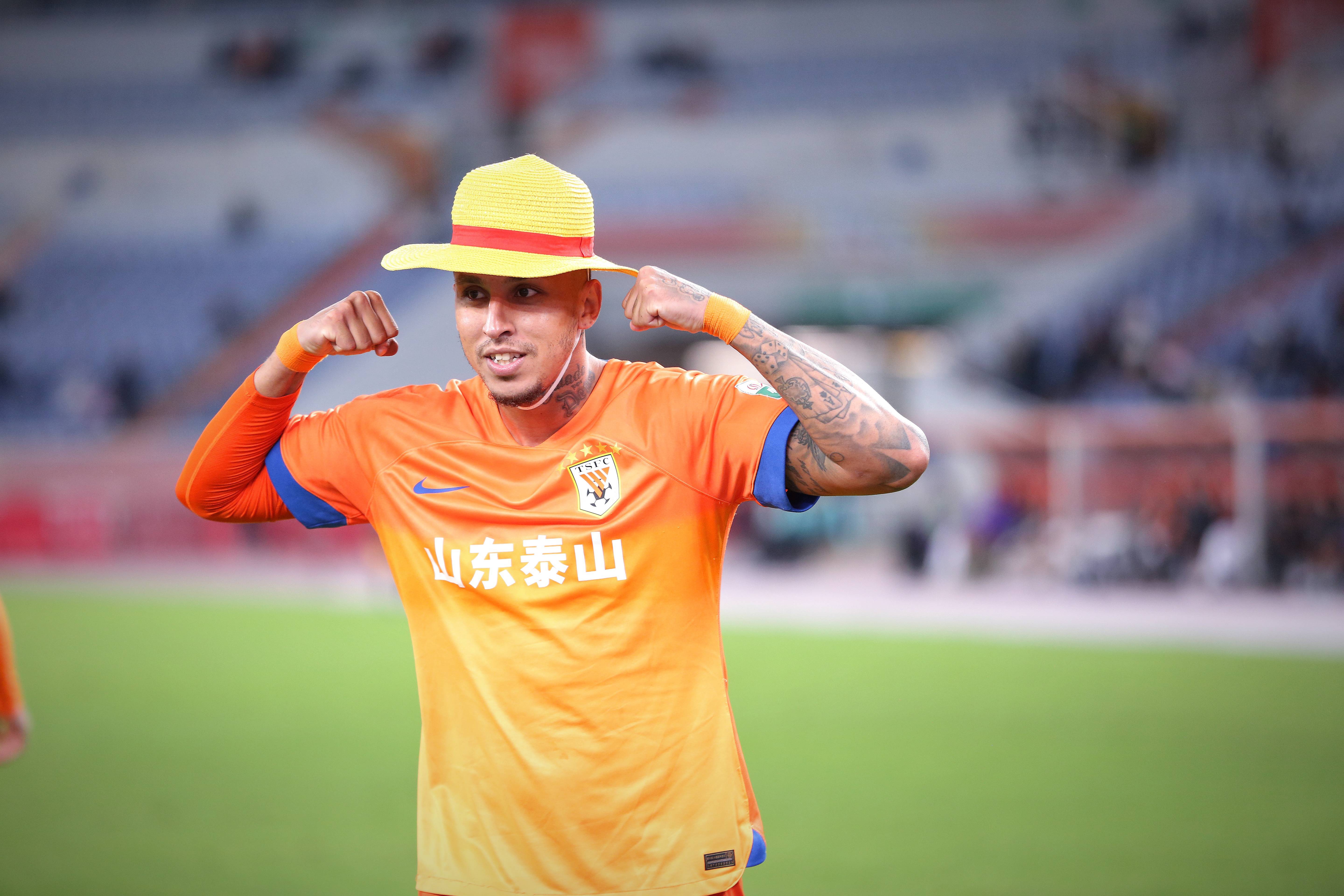 申花逆转国安，保级危机稍有缓解