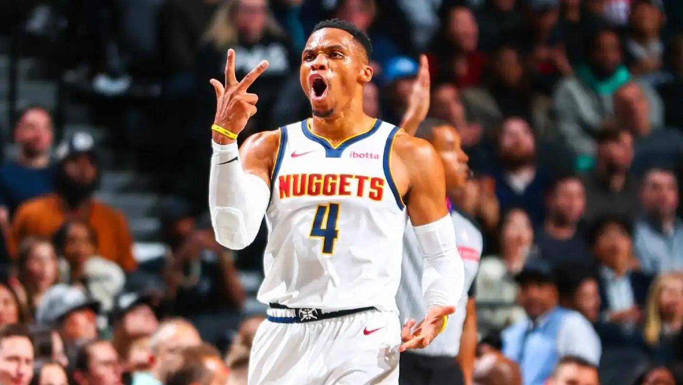 国王主场力克掘金，阿隆佐-特里尔领先全队得分