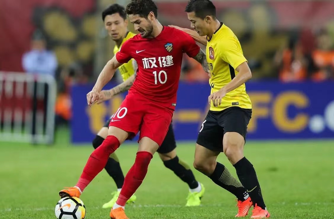 一支球队在比赛中获得了惊人的胜利