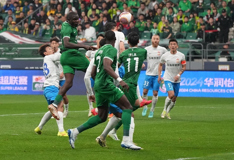 威廉希尔官网-上海绿地主场取胜北京国安，士气高昂