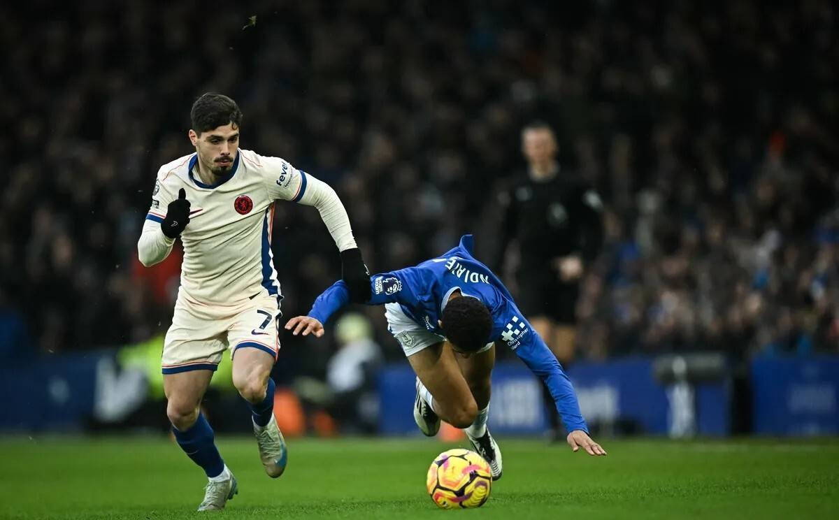 切尔西逼平阿森纳：摆脱颓势