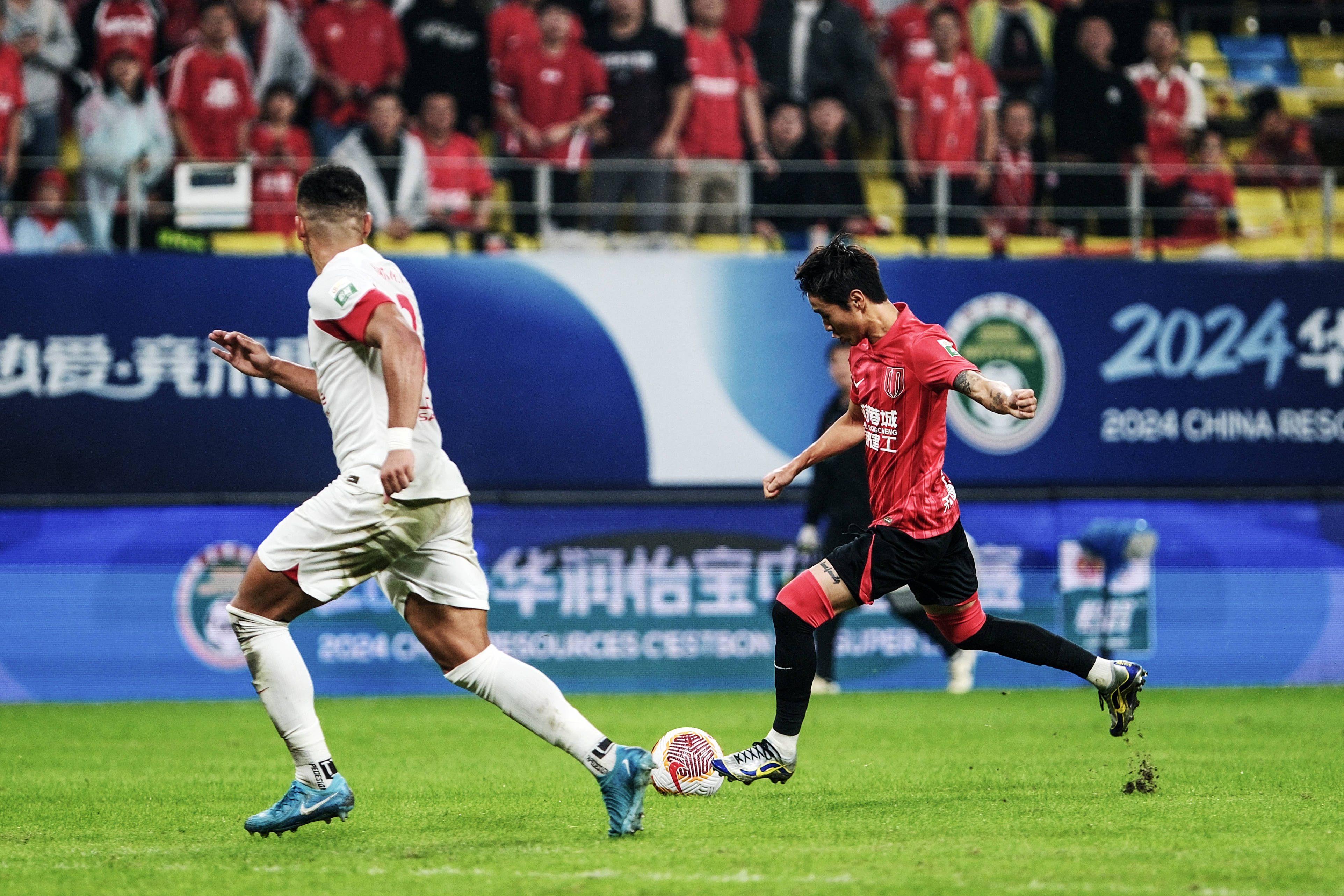 卓尔客场大胜，重返中超争冠集团