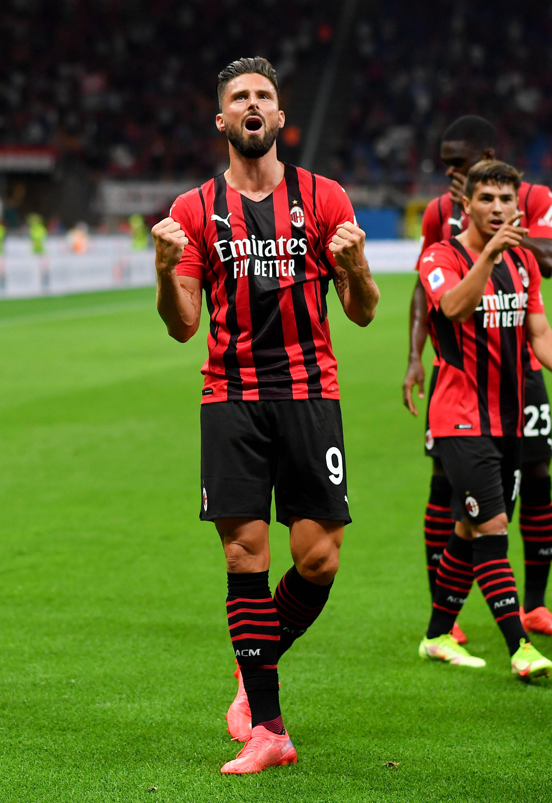 AC米兰遭那不勒斯逆转，遗憾失利