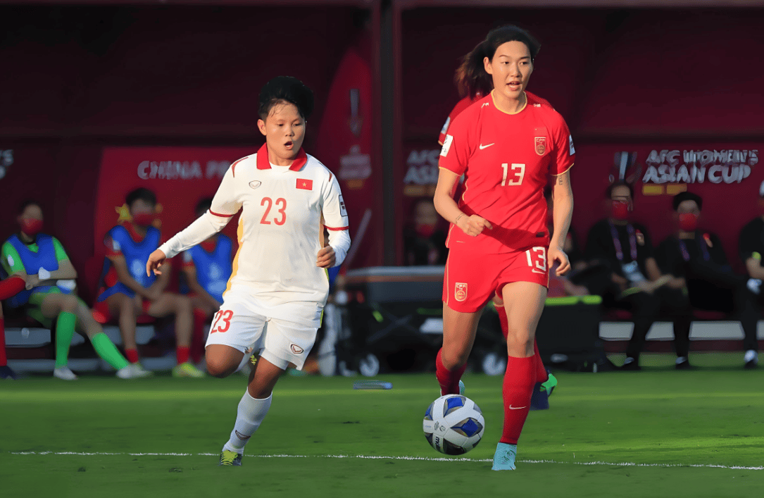 亚洲女足巡回比赛，中国国家队全胜，称霸赛场