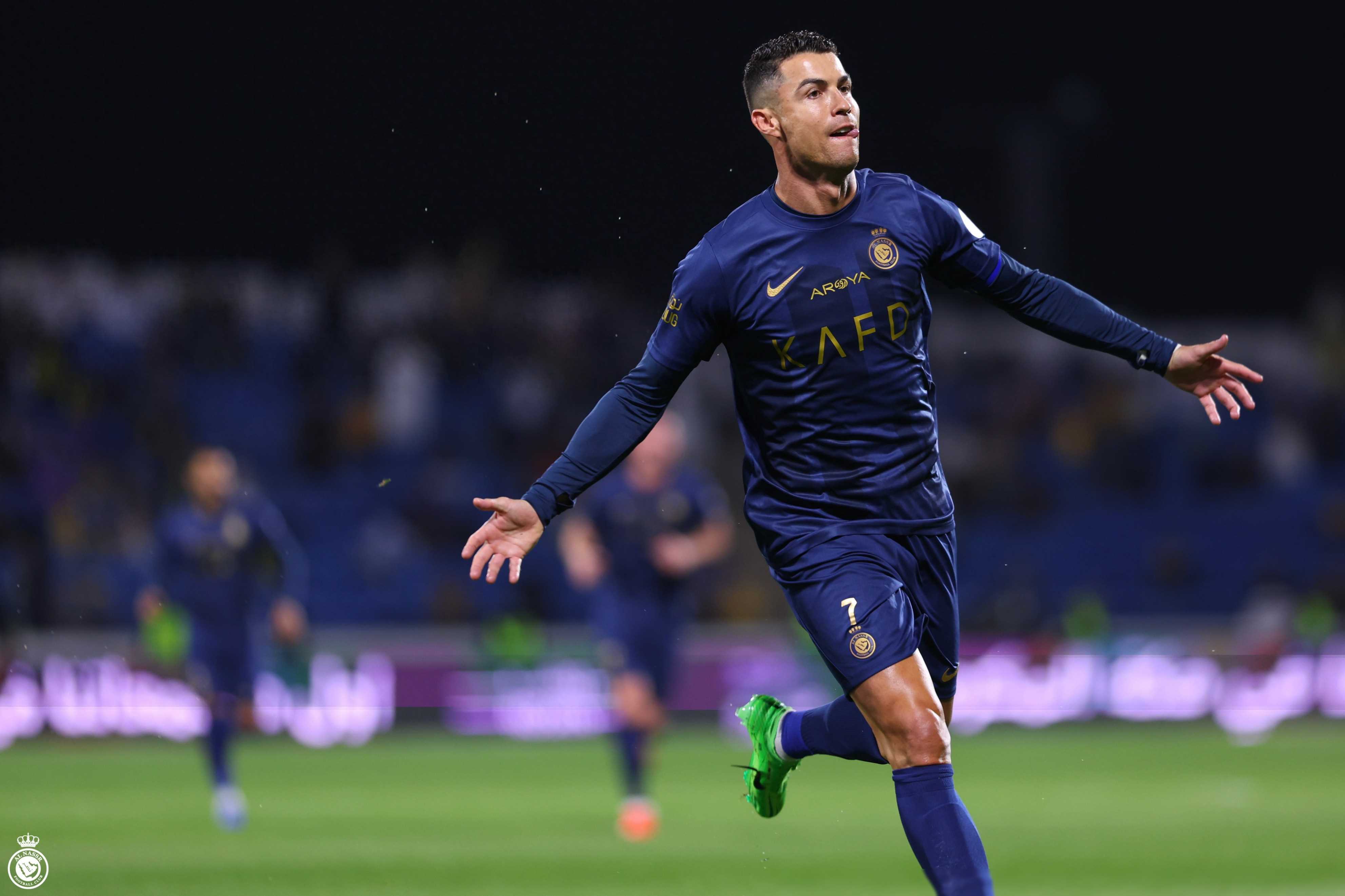 尤文图斯客场逆转胜，C罗梅开二度助球队夺得胜利