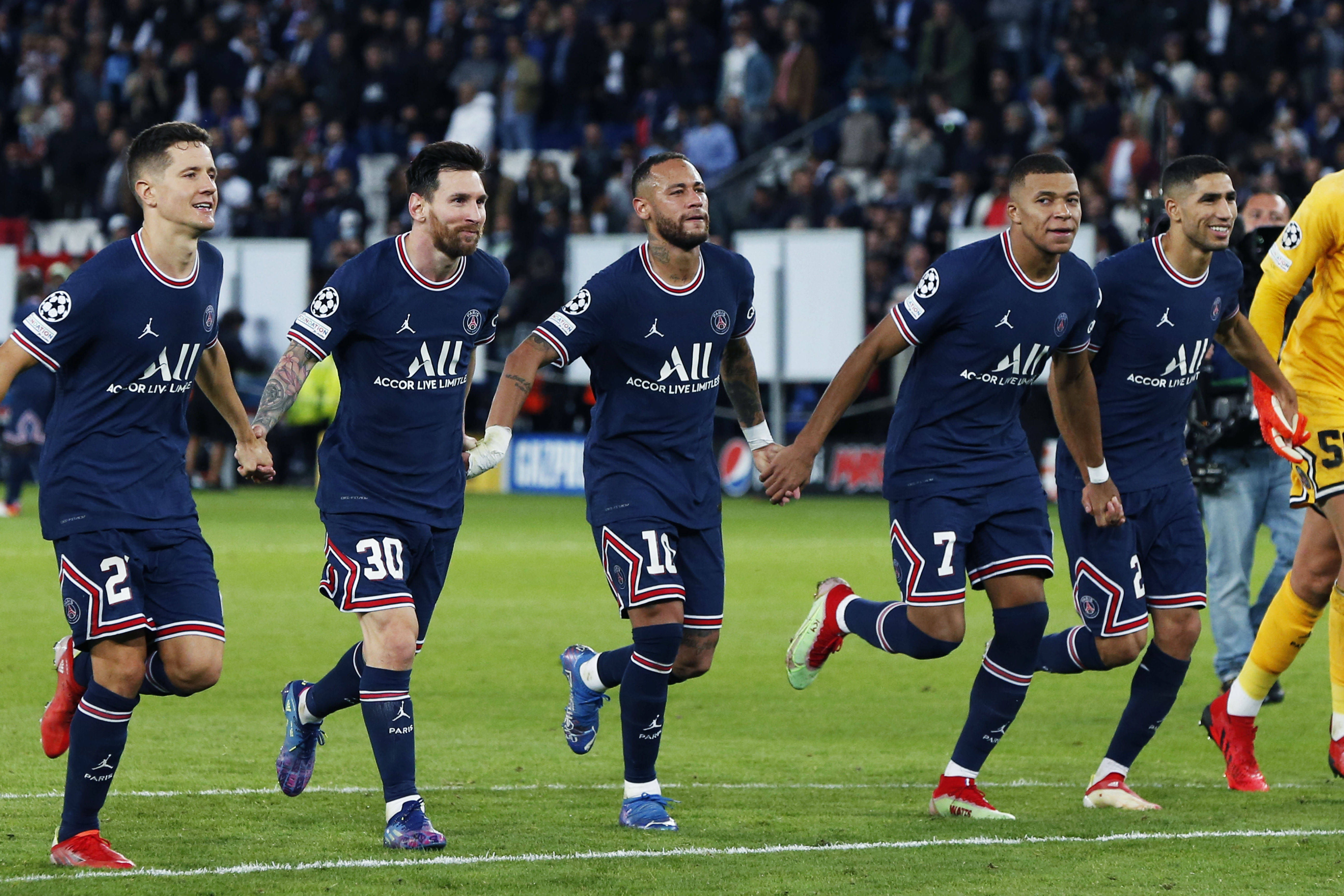 法罗群岛队在欧预赛中取得关键胜利