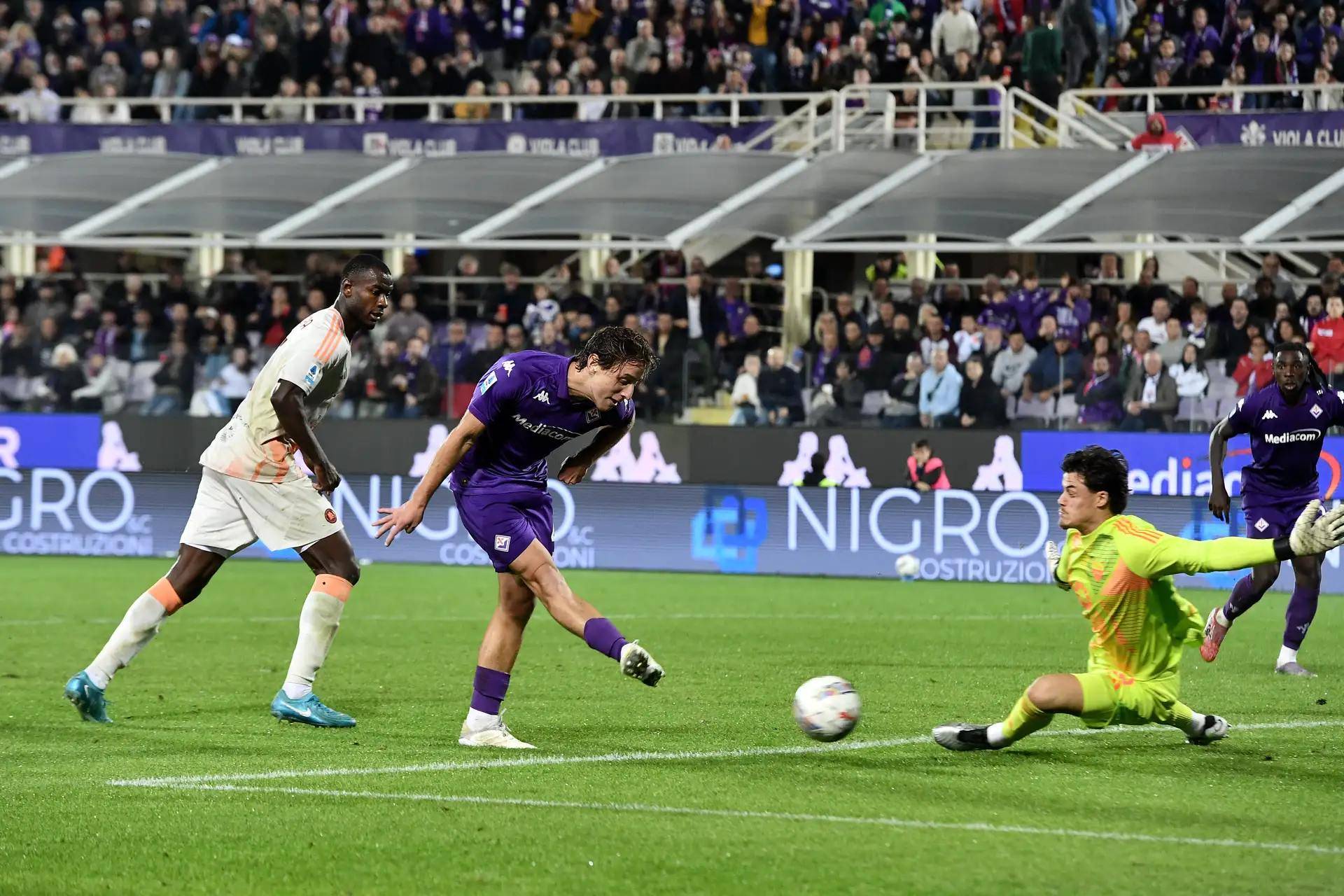 拉齐奥胜热那亚全队发挥出色取得胜利