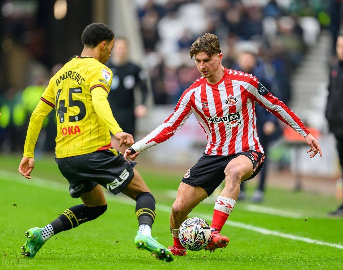 利兹联客场逼平斯托克城，仍难逃降级危机