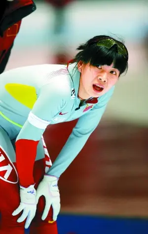 美国高手斩获骄人成绩，勇攀金牌高峰