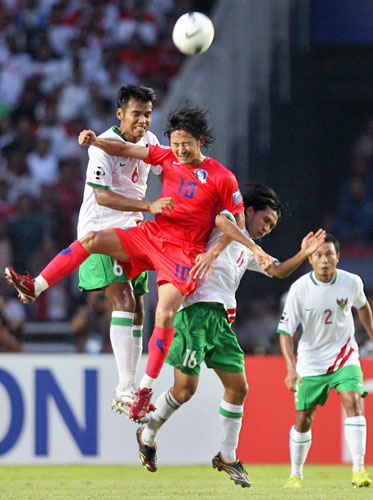 亚洲足球冠军联赛上演激动人心的对决