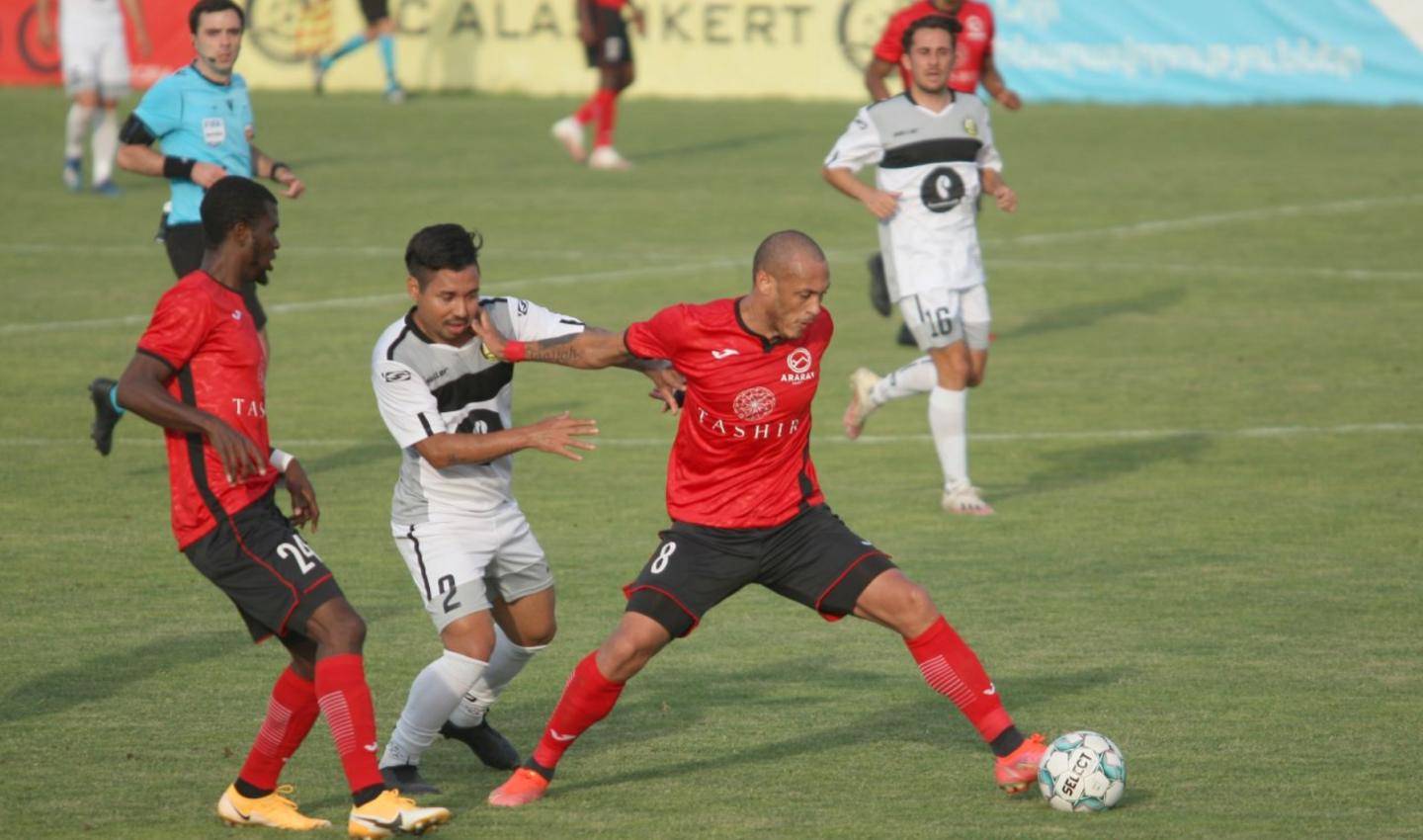 格鲁吉亚队备战备受关注，教练团队信心十足