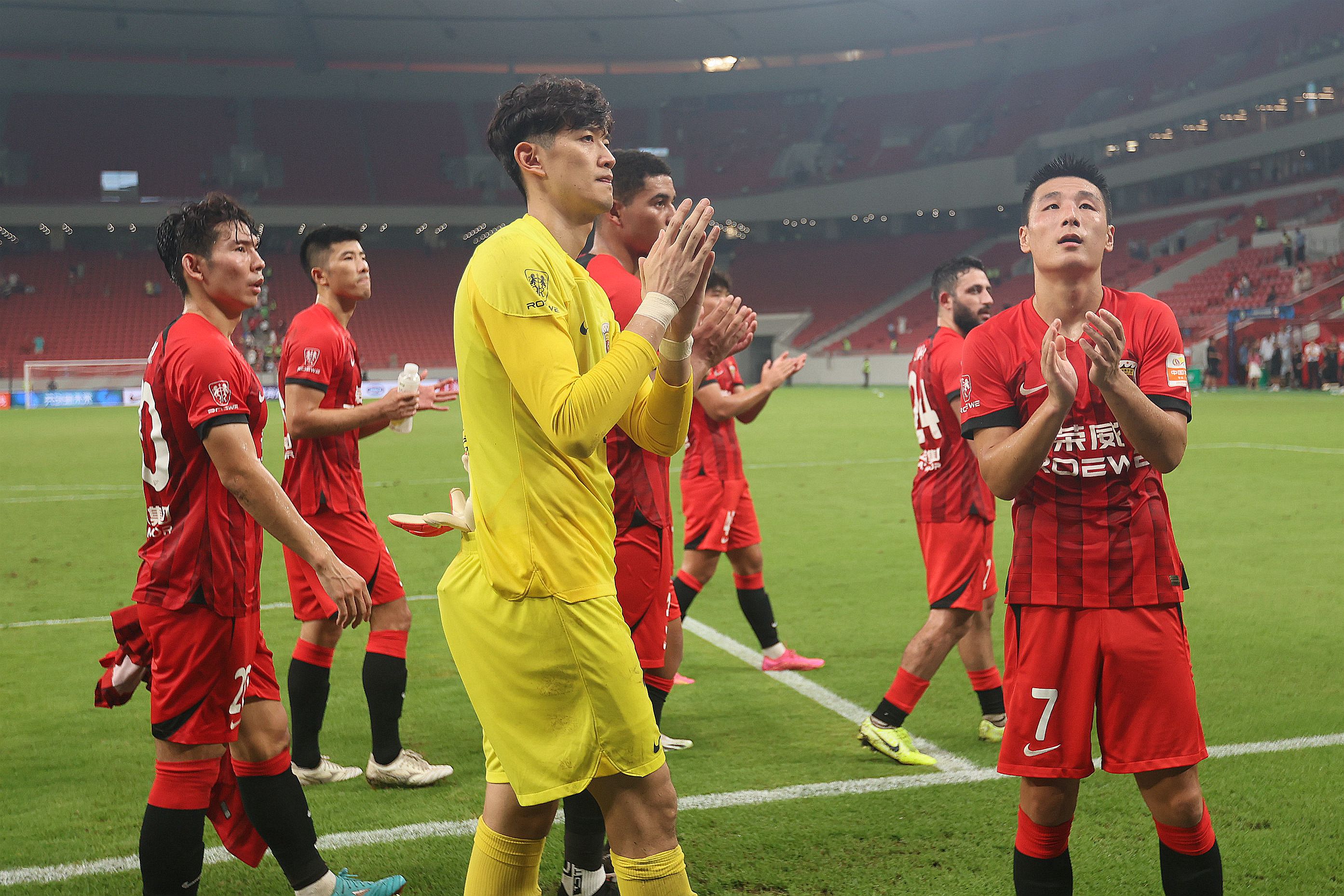 弗赖堡主场战平云达不莱梅，保持良好状态