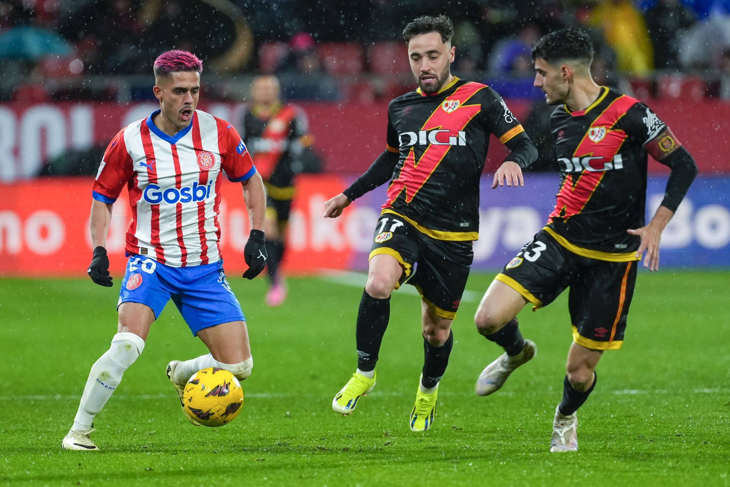 巴伦西亚主场对决奥萨苏纳，力争三分