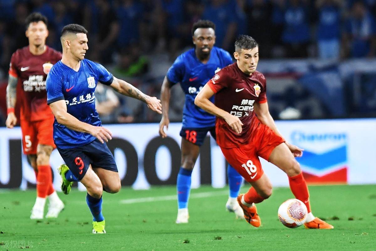 上港vs申花！上海德比背后的情感纠葛
