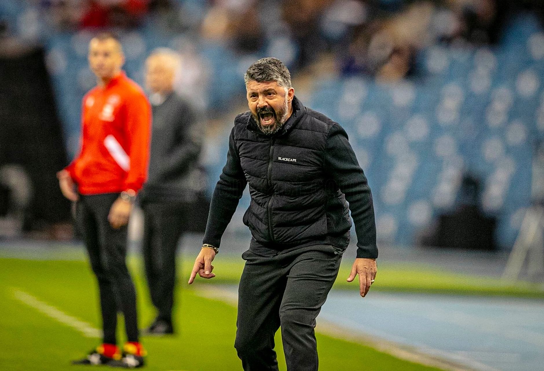 瓦伦西亚年轻天才踢飞点球,球队经验短板待改善 瓦伦西亚年轻天才踢飞点球,球队经验短板待改善