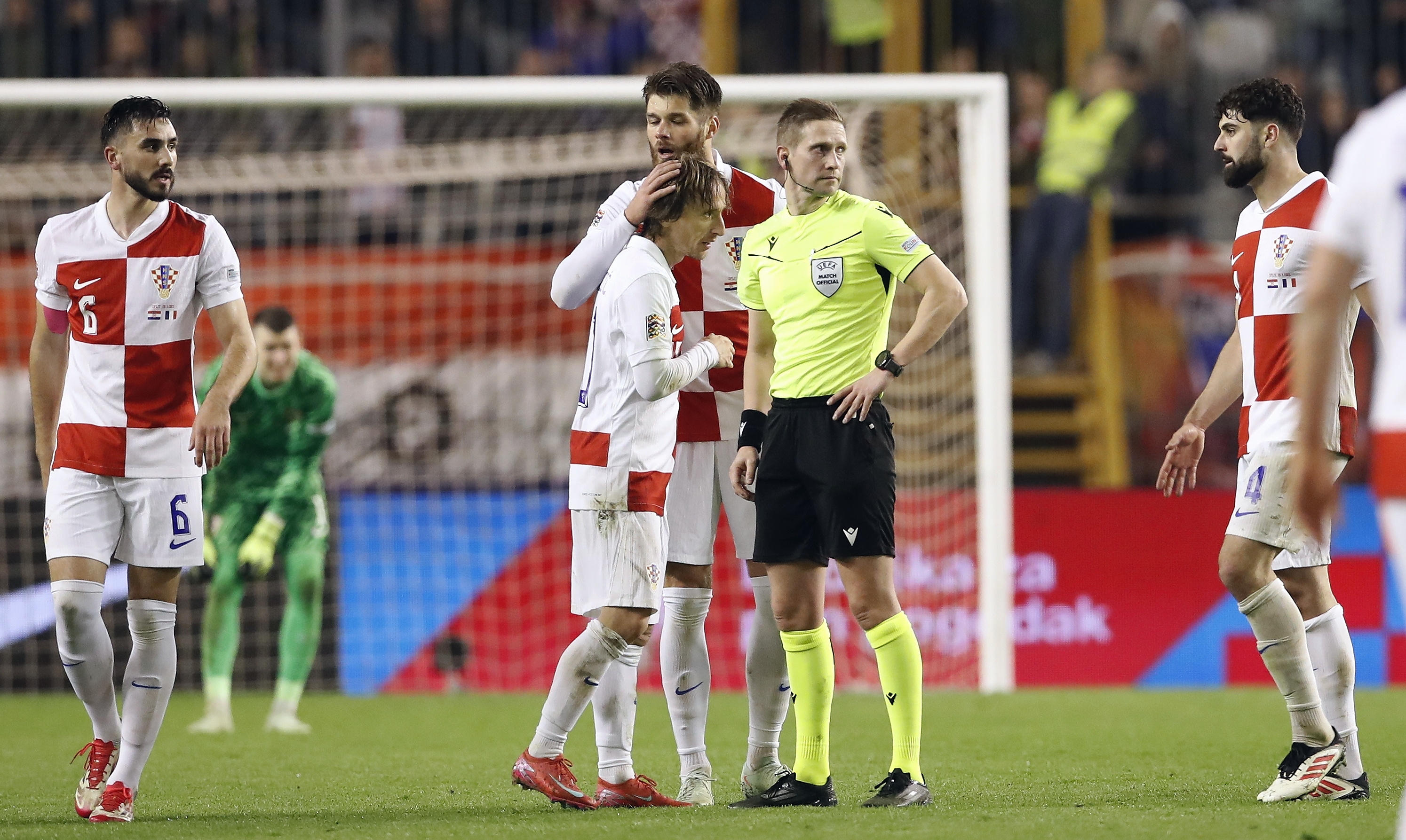 西班牙踢入一线，克罗地亚助力晋级希望