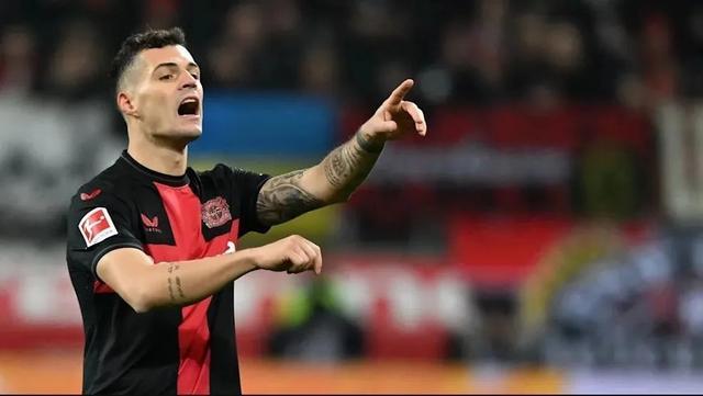 德国队新晋后卫展露出色表现,荣登球队最有潜力球员 德国队新晋后卫展露出色表现,荣登球队最有潜力球员