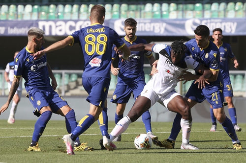 那不勒斯战阿特兰大，出击胜利