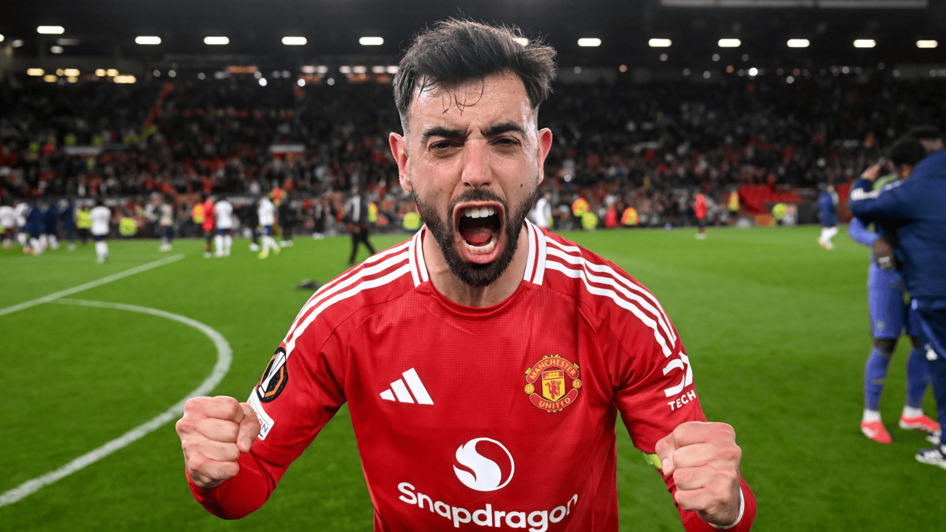 曼联客场惨败狼队,遭遇四连败 曼联客场惨败狼队,遭遇四连败