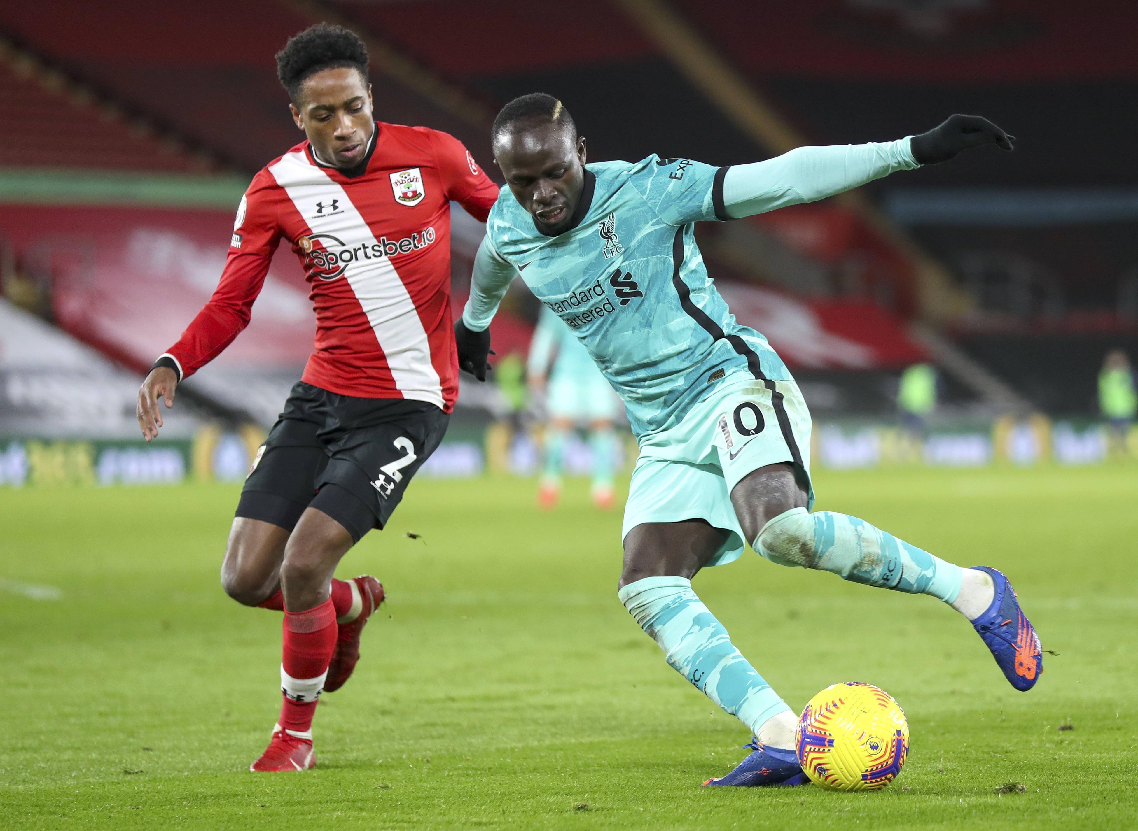 西布朗队在赛场上表现出色，赢得关注