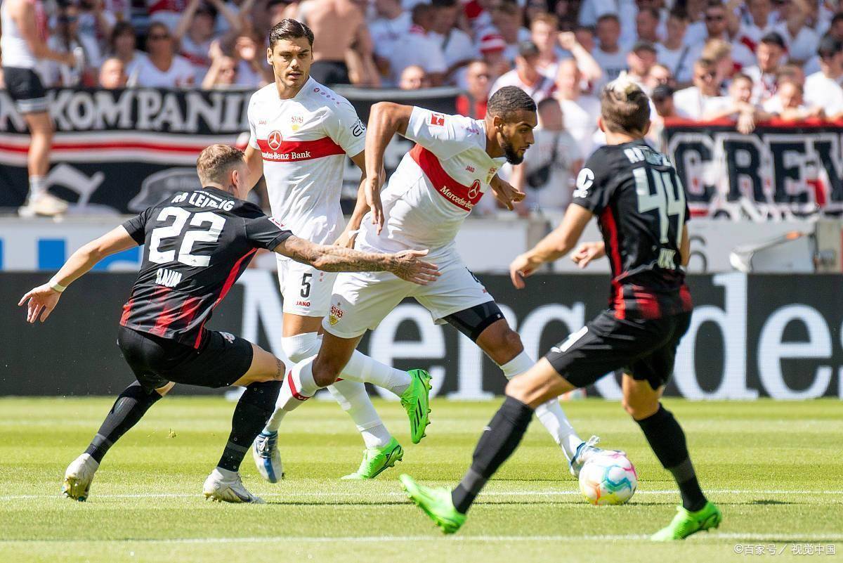 斯图加特在客场大胜落后的科隆，逆袭成功