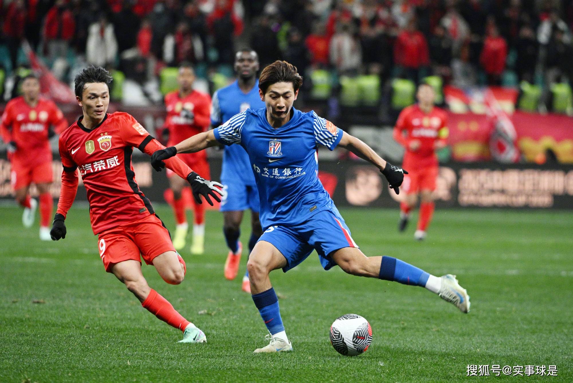 上海申花狂胜对手，球员表现出色值得称赞