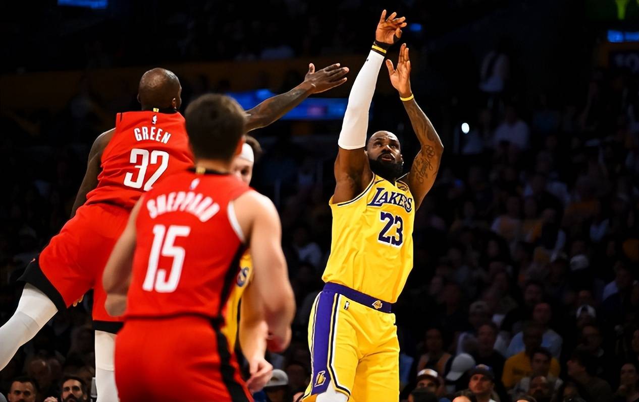 季后赛前夕湖人胜魔术，詹姆斯状态稳定