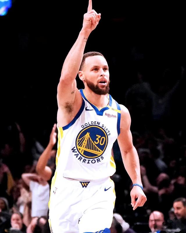 篮网主场战胜勇士，取得六连胜