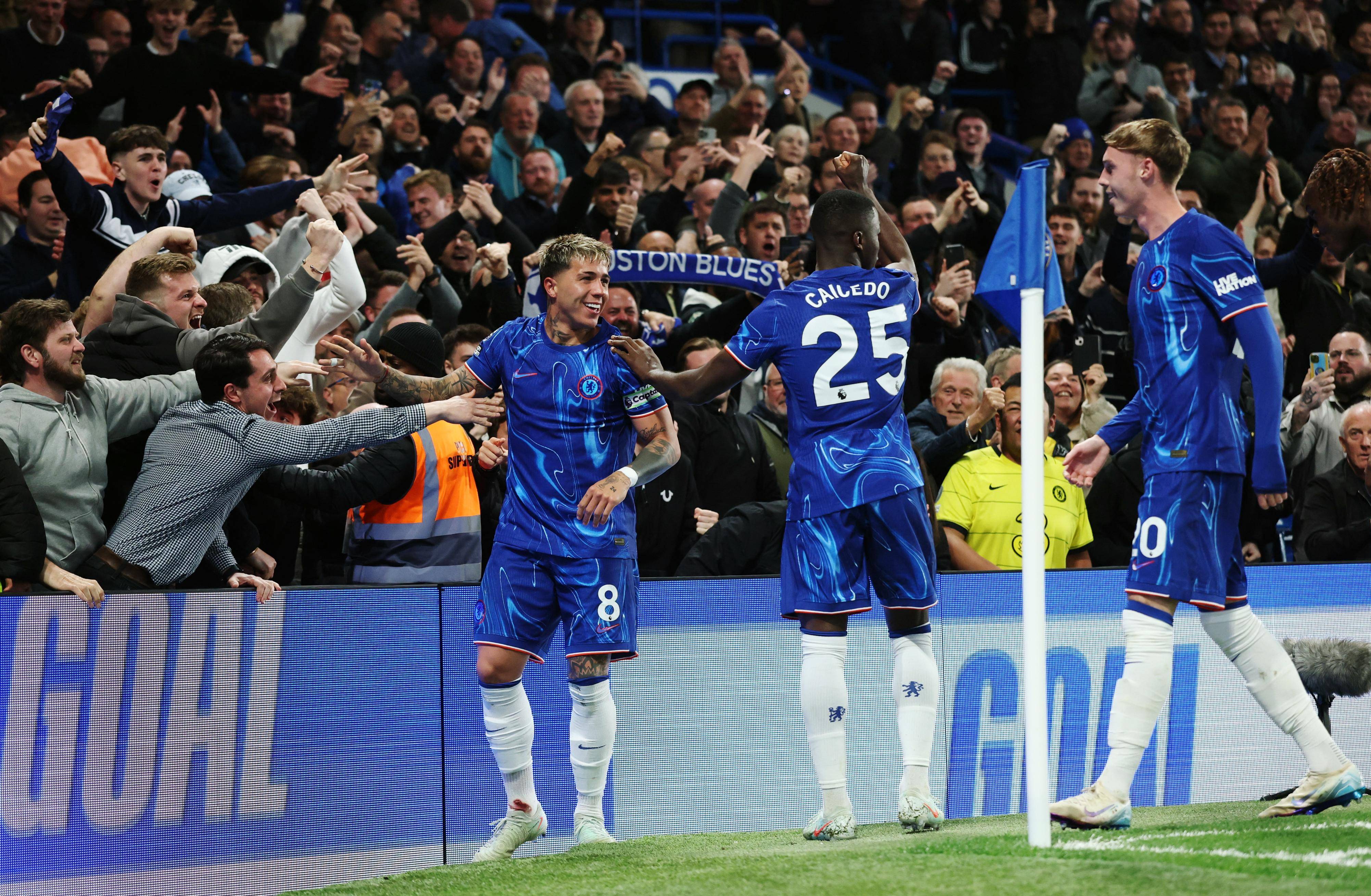 保加利亚队全力备战欧预赛，争取晋级的机会