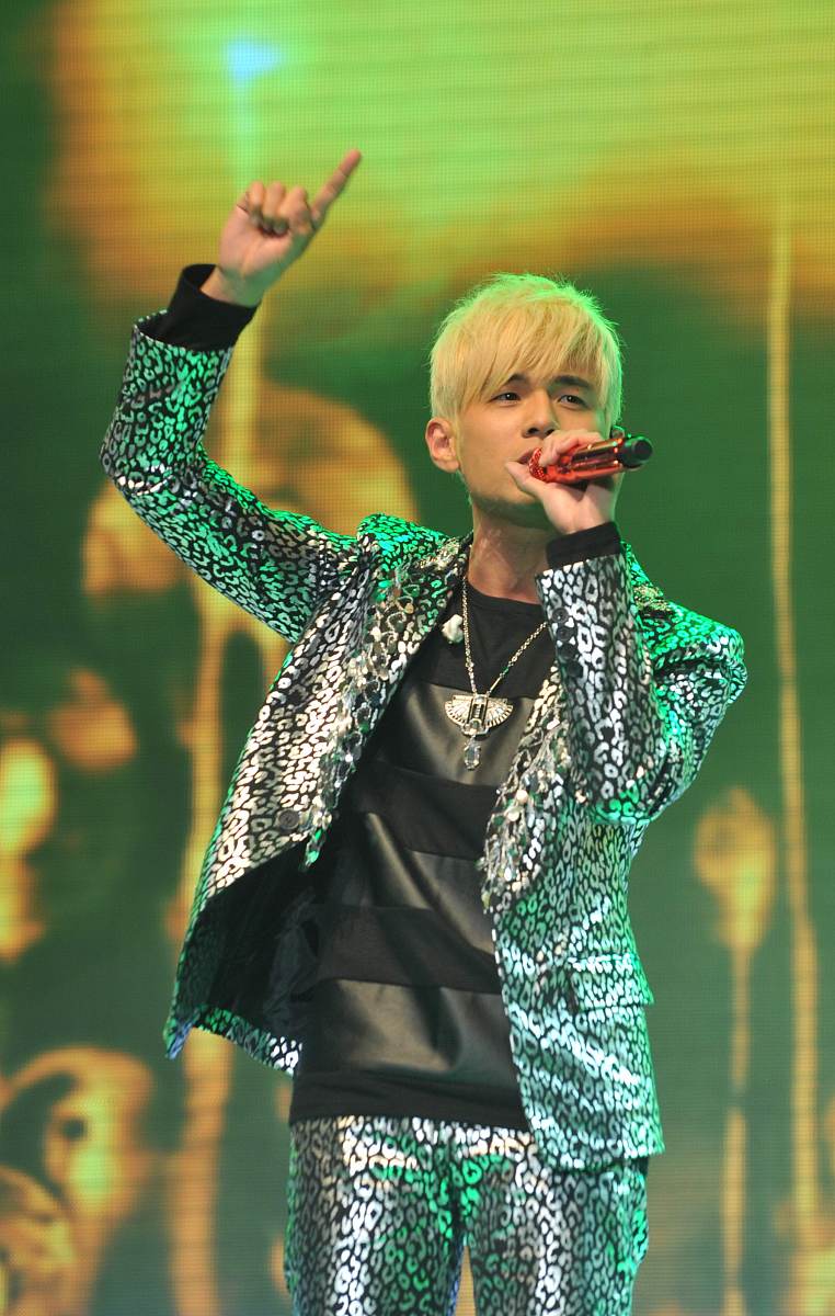 汉堡自信满满，取得一场关键胜利领航联赛