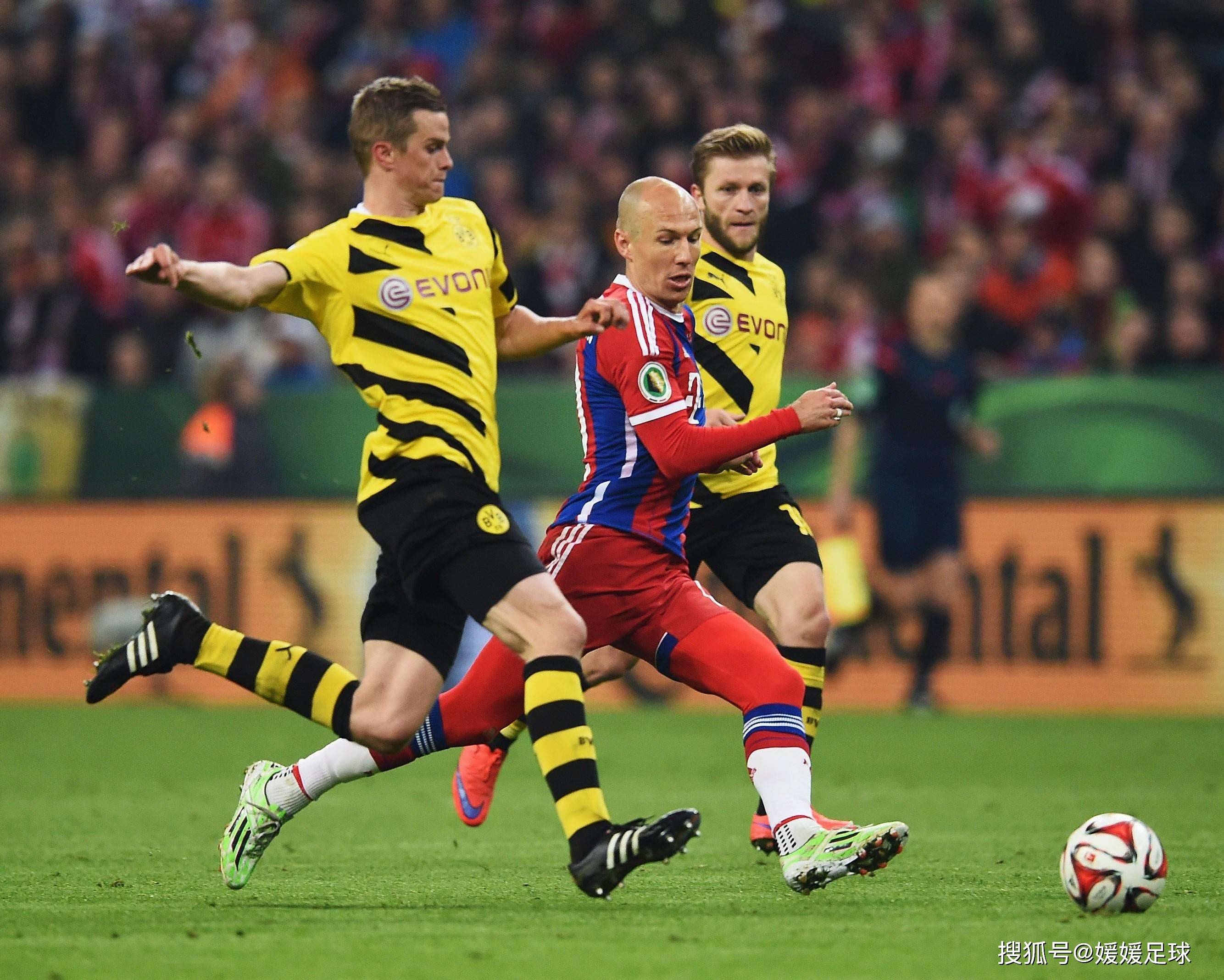 汉堡自信满满，取得一场关键胜利领航联赛