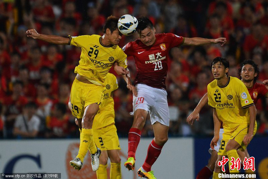 恒大豪取客场大胜，巩固领先优势