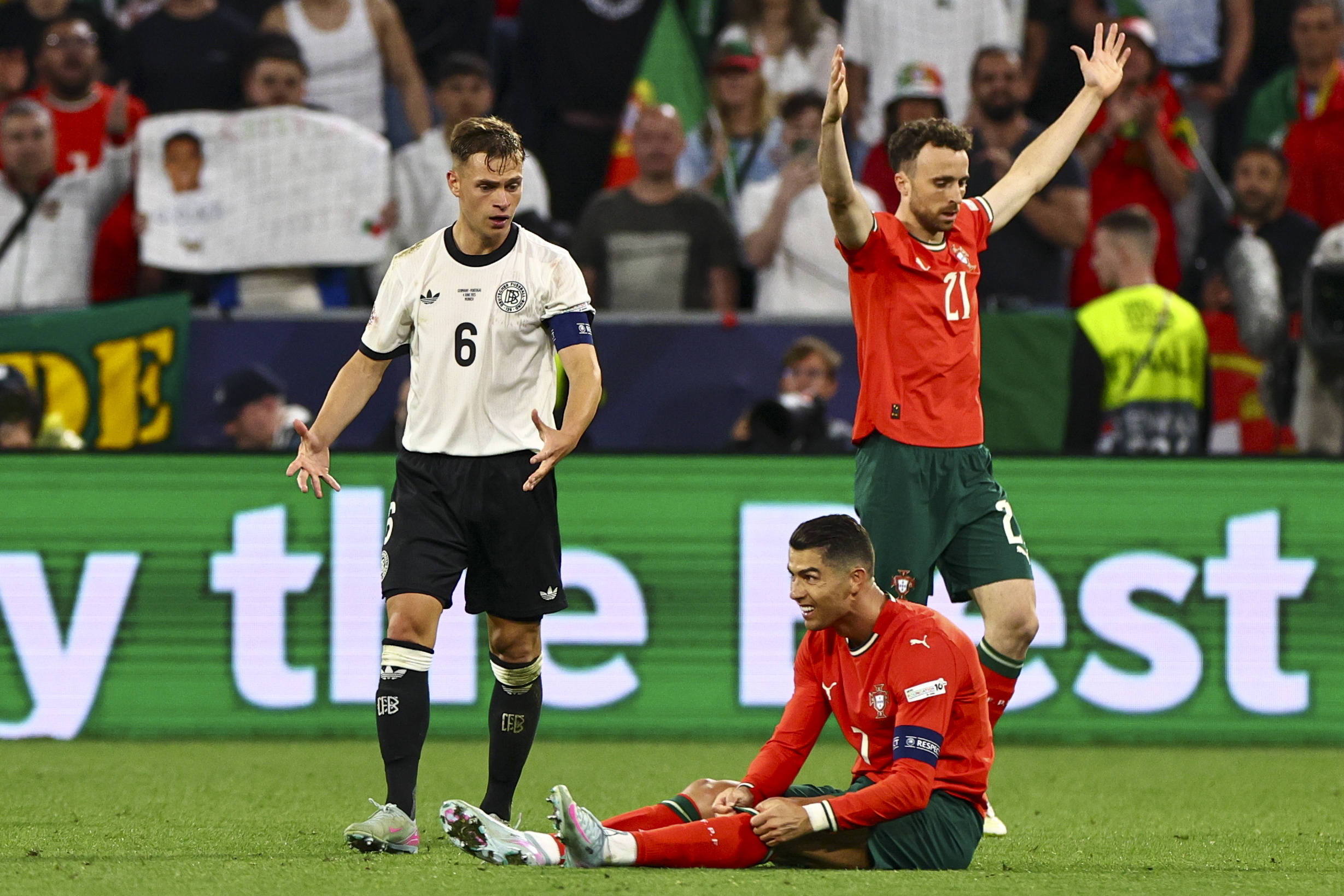 葡萄牙队遭淘汰，出局引发遗憾