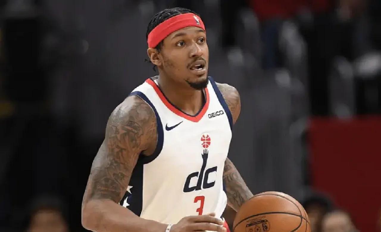 沙尔克04队教练被誉为技术奇才