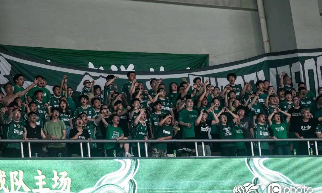 苦战程途，球队终获胜利