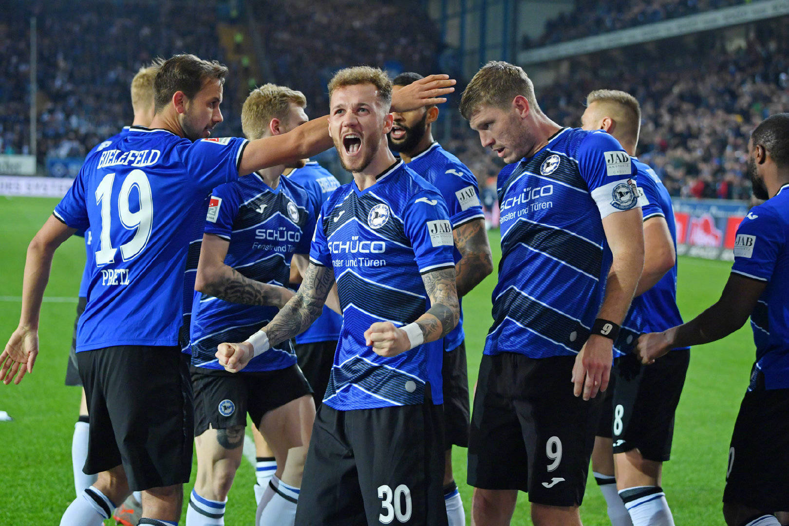 布伦瑞克球队积极备战，决战在即，全力以赴