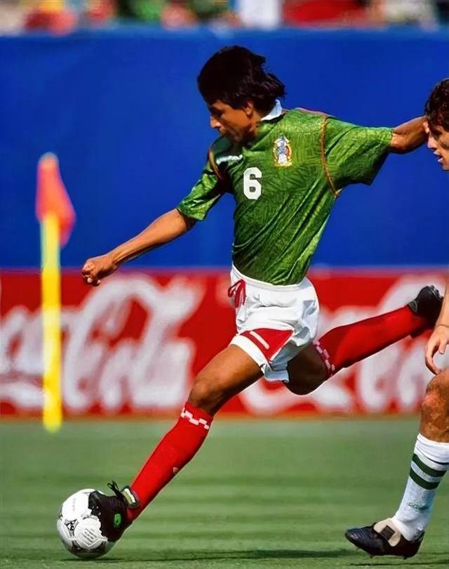 墨西哥女足逆袭成功，晋级全球决赛