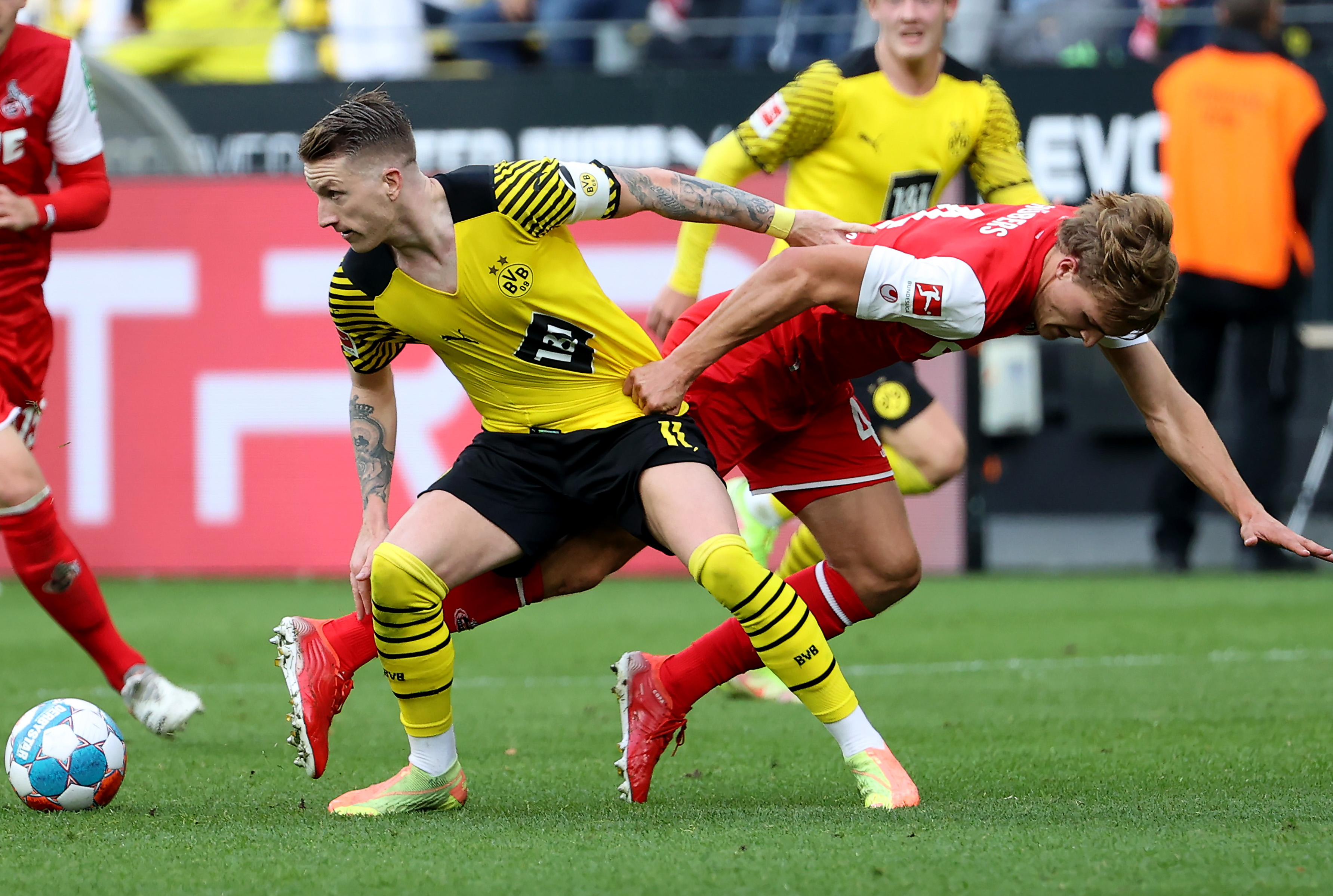 柏林联队连平多特蒙德，保持不败走势