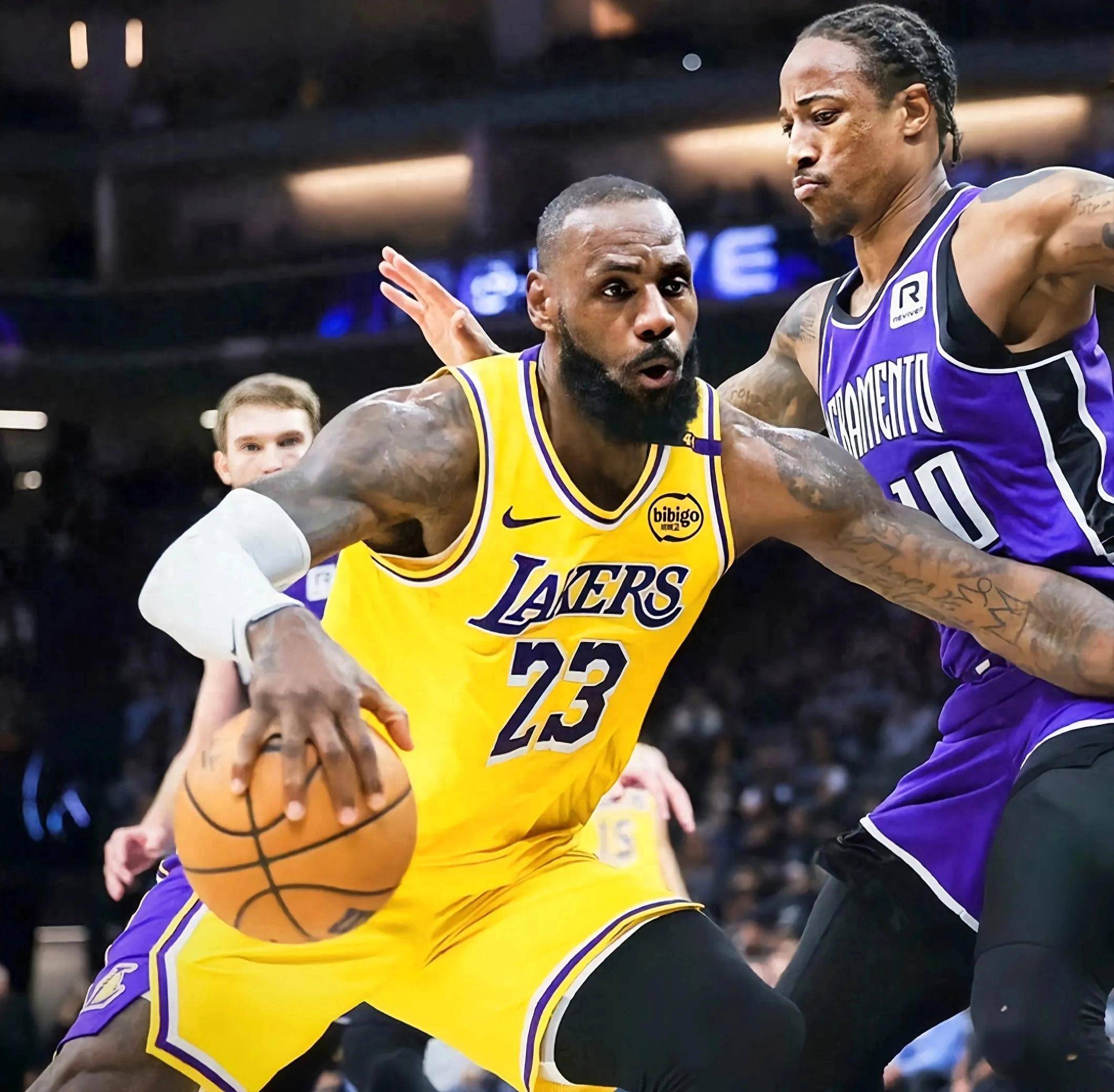 刷新纪录！湖人主场击败活塞再夺两连胜