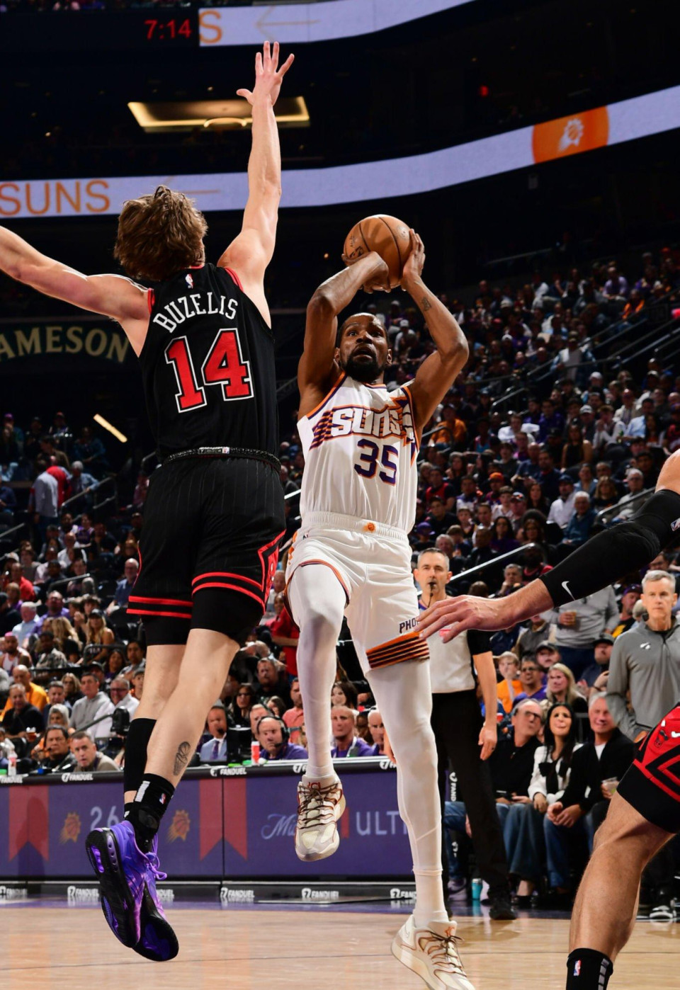 独行侠逆袭太阳,紧逼西部前四 独行侠逆袭太阳,紧逼西部前四