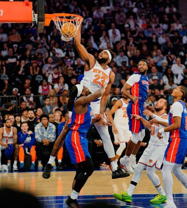 森林狼客场战胜活塞，唐斯砍下30分带队获胜