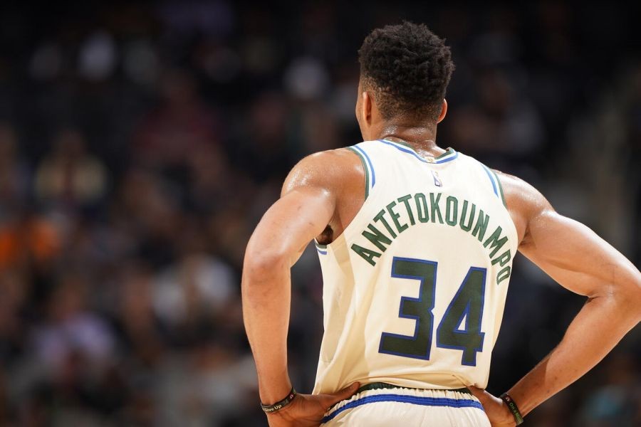 英国威廉希尔-公鹿队核心球员受伤，遭遇失利