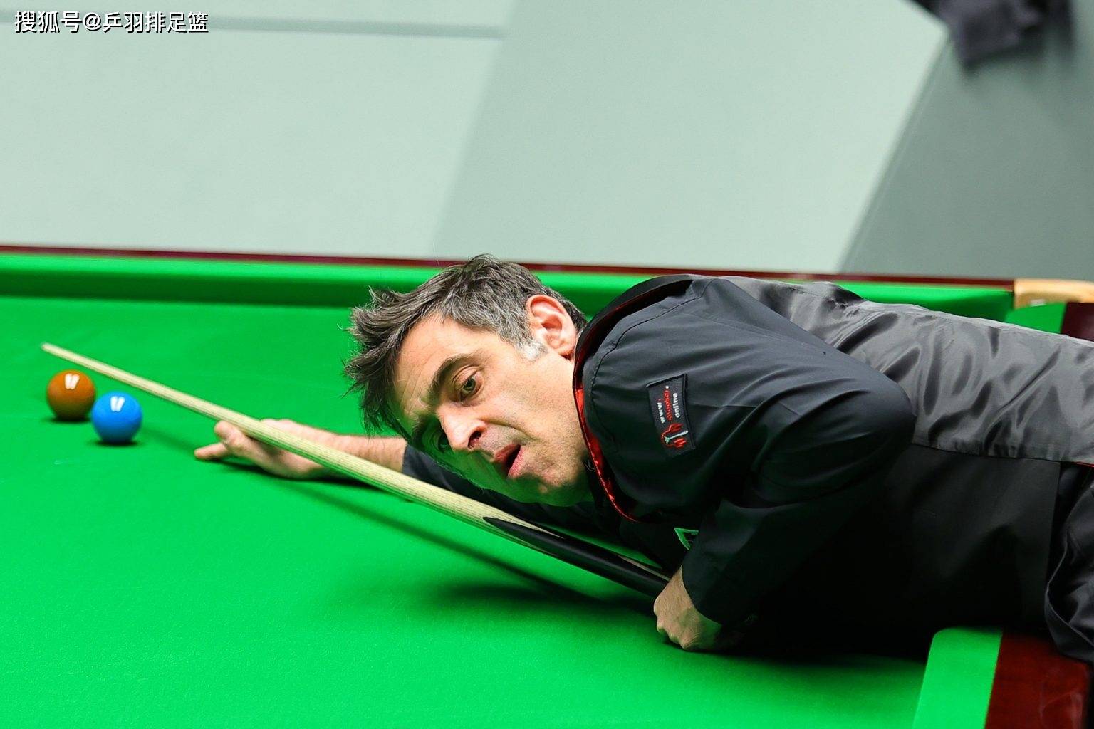 格拉茨碾压对手，晋级梦想一步之遥