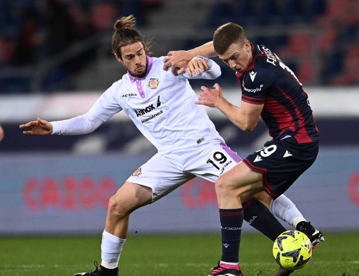 意甲强队连胜积分榜冲头，夺冠前景备受瞩目