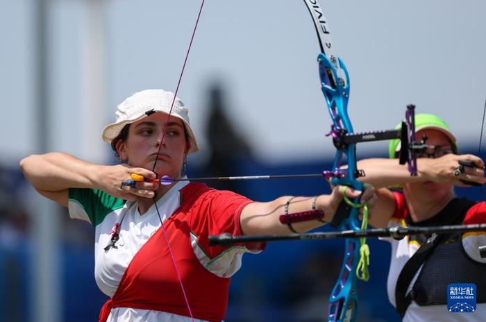 斯洛伐克铁三选手突破极限，夺冠胜利