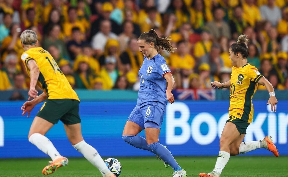 澳大利亚女足踢进世界杯决赛 澳大利亚女足踢进世界杯决赛