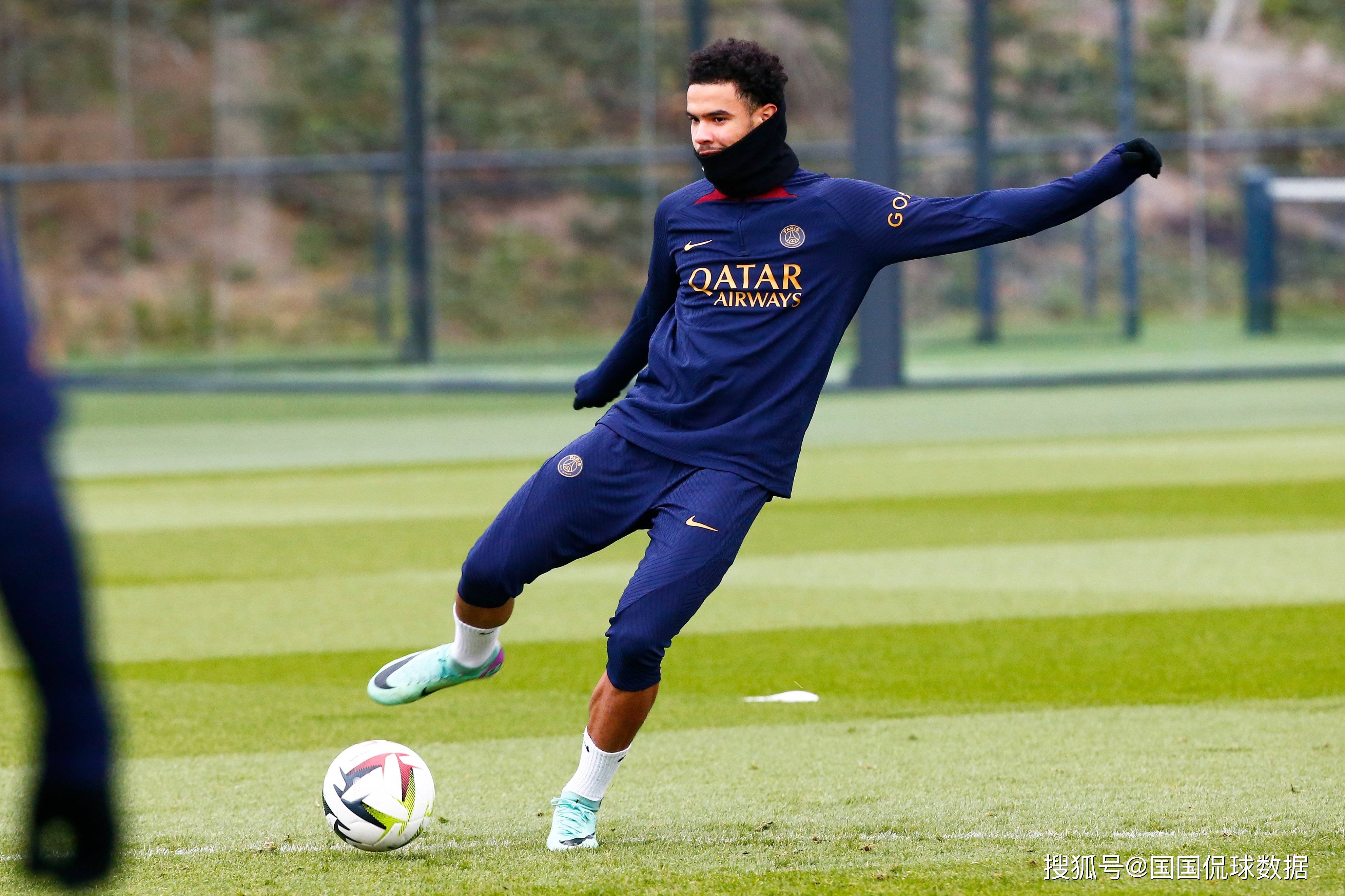 巴黎圣日耳曼球员展现顶级表现，球队士气高涨