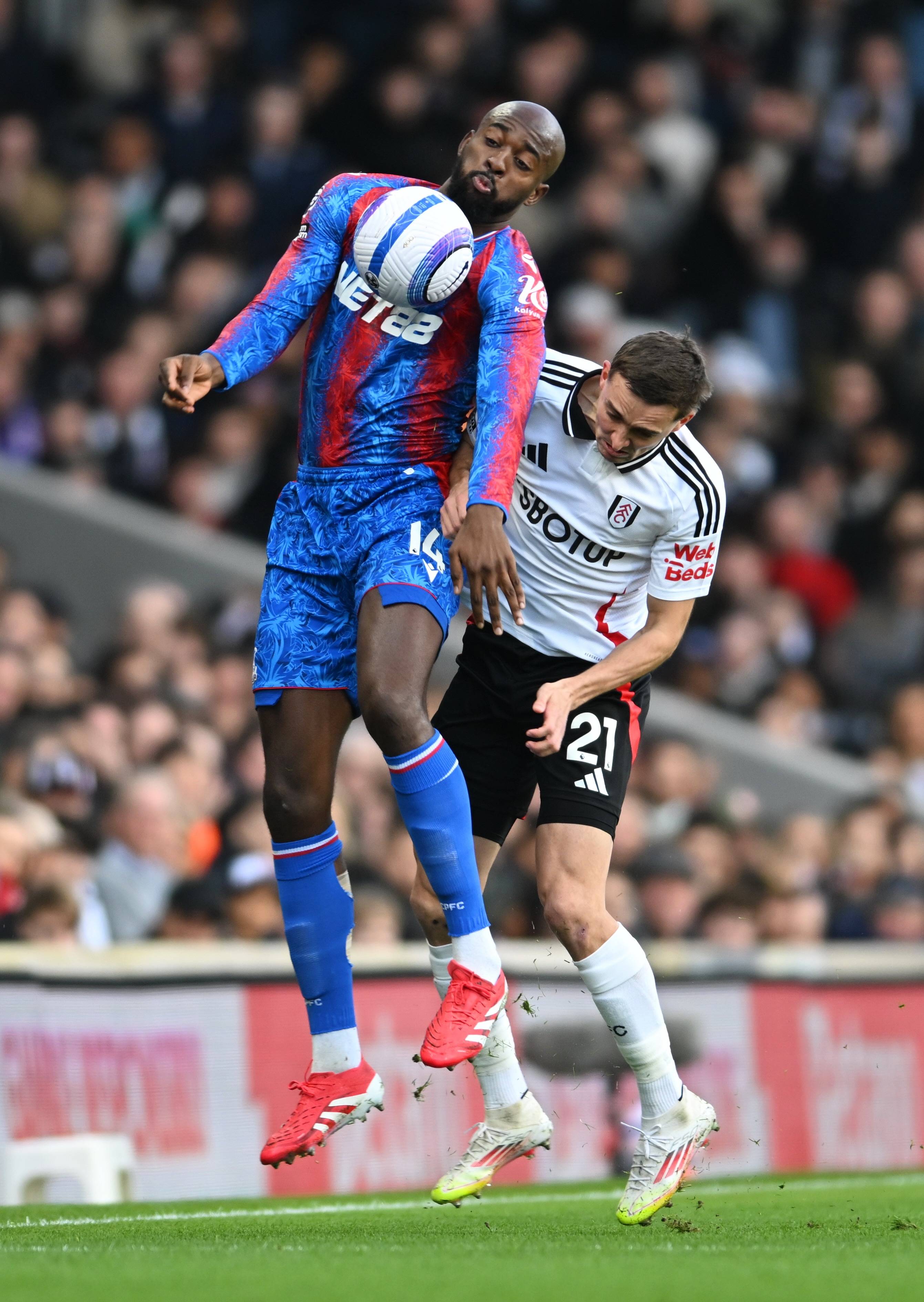 富勒姆主场击败水晶宫，保级希望增加